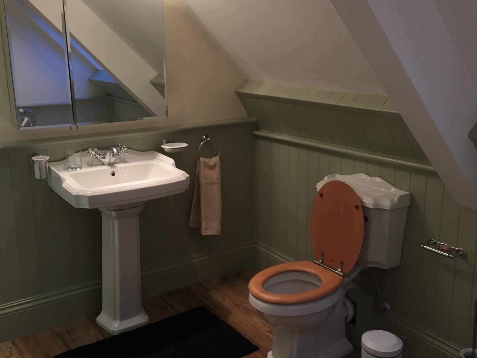ホテル The Old Dispensary キンセール エクステリア 写真