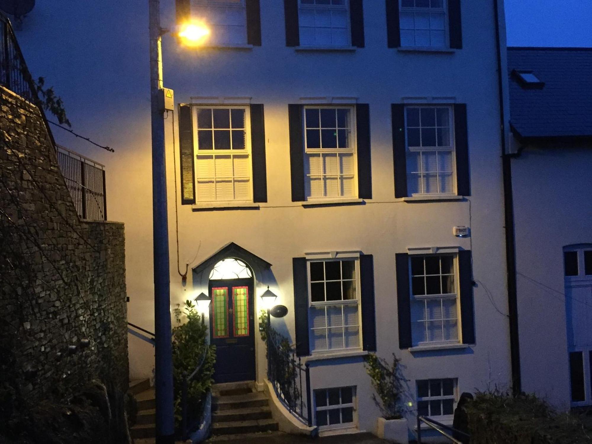 ホテル The Old Dispensary キンセール エクステリア 写真